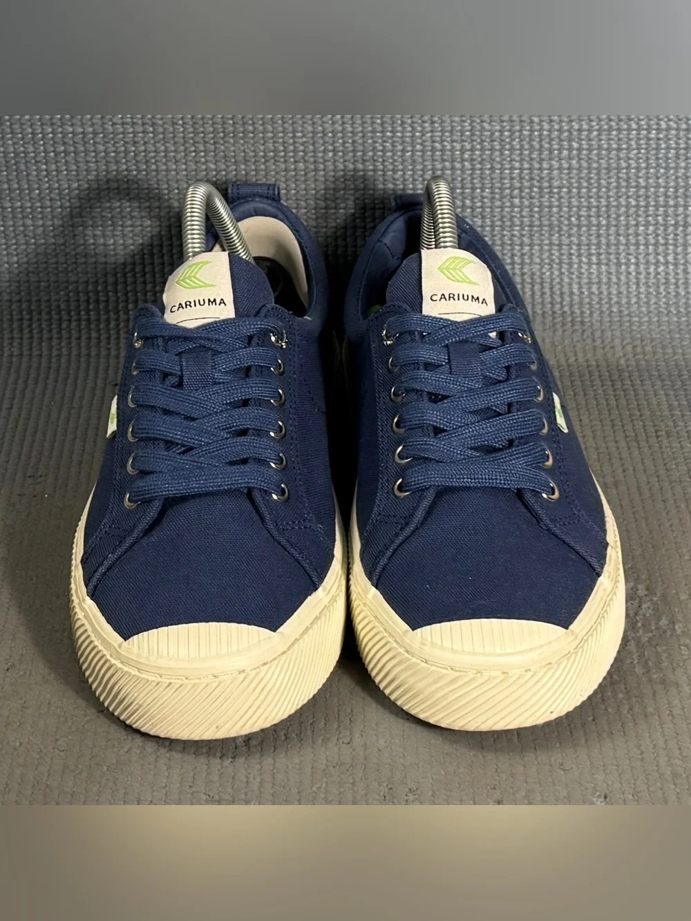 CARIUMA OCA LOW Bright Pantone Classic Blue Sneakers Women’s Size 10